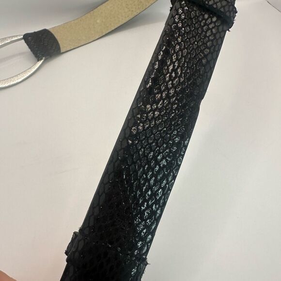 WHBM Black Leather Belt with Silver Buckle Detail Size M/L NWOT - Picture 5 of 8